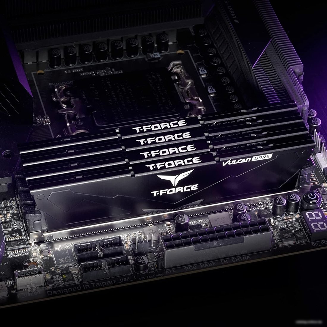 Оперативная память Team T-Force Vulcan 8ГБ DDR5 5200 МГц FLBD58G5200HC40CBKT