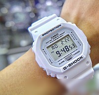 Наручные часы Casio DW-5600MW-7ER