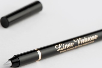 Карандаш для глаз Vivienne Sabo Liner Virtuose (605 серебристый) 1.5 г