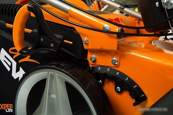 Колёсная газонокосилка Daewoo Power DLM 5500SV