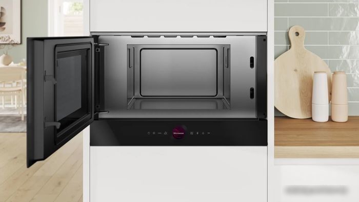 Микроволновая печь Bosch Serie 8 BFL7221B1