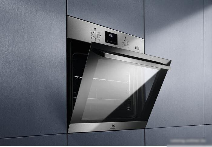 Электрический духовой шкаф Electrolux EOD3H50TX