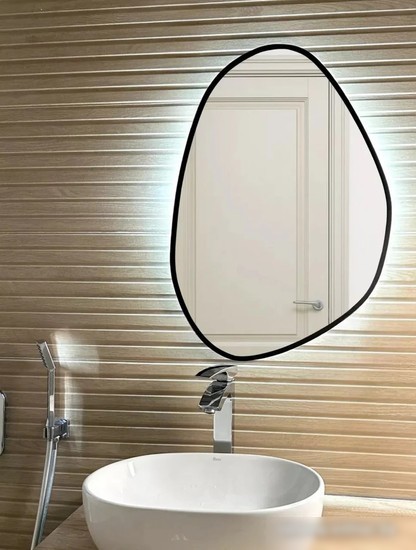Зеркало eMZe 55x80 LED.UV.NF.55.80.CHE.SW.4K (черный УФ-окантовкой и подсветкой)