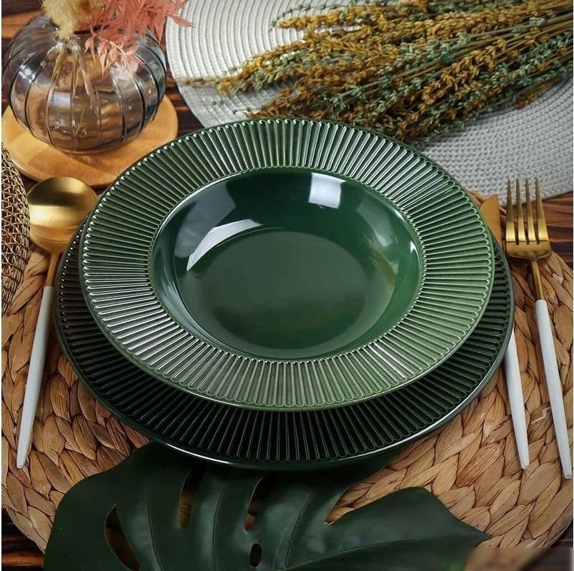 Тарелка обеденная Domenik Emerald Green DMD031