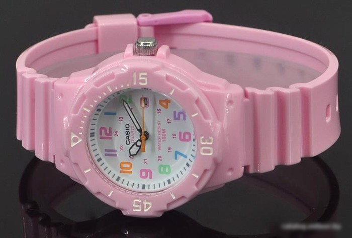 Наручные часы Casio LRW-200H-4B2