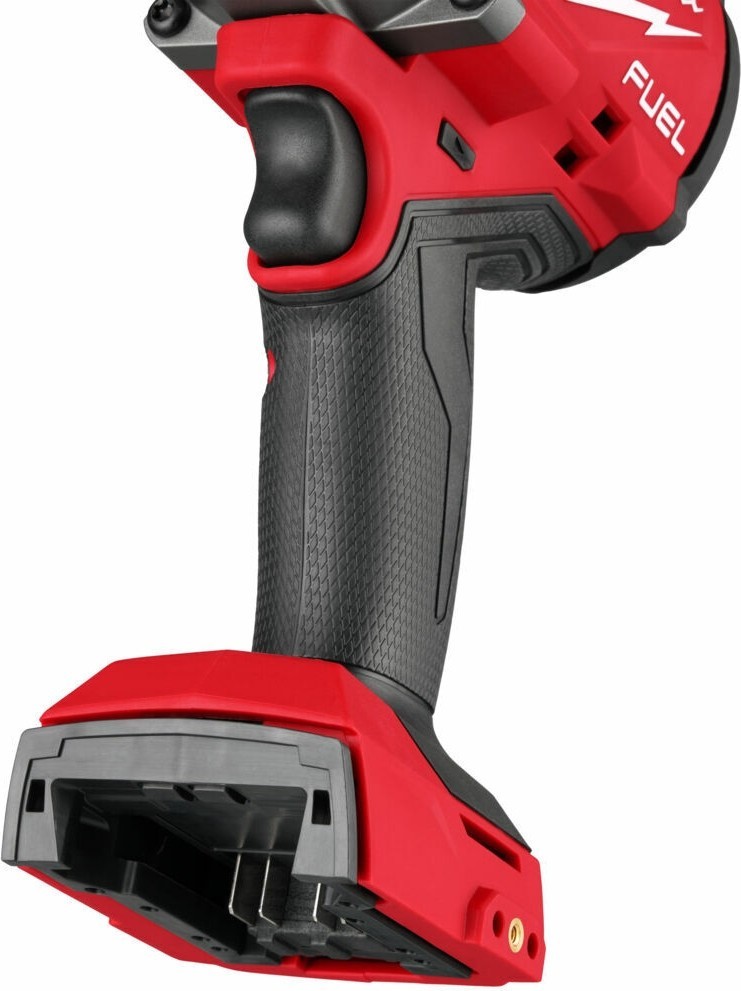 Гайковерт Milwaukee M18 FUEL M18FHIW2F12-0 4933498056 (без АКБ)