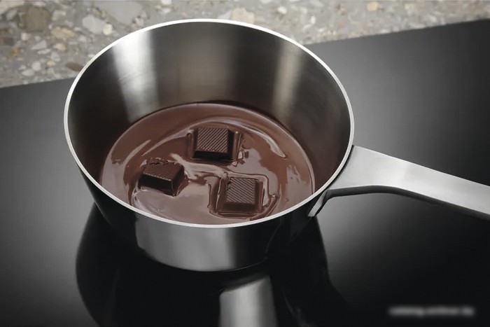 Варочная панель Electrolux CIR60433