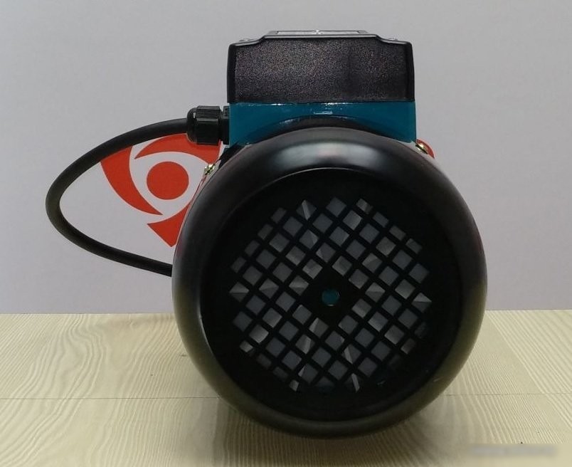 Самовсасывающий насос IBO MH 2500