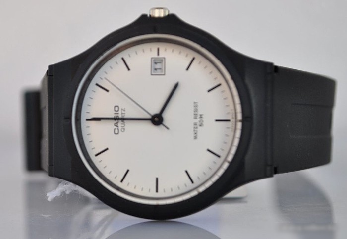 Наручные часы Casio MW-59-7E