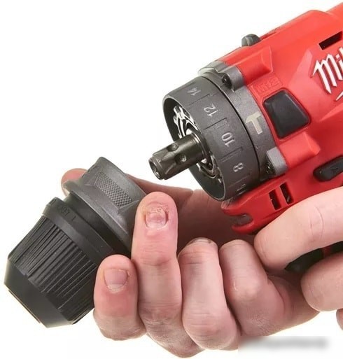 Ударная дрель-шуруповерт Milwaukee M12 FPDX-202X 4933464136 (с 2-мя АКБ, кейс)