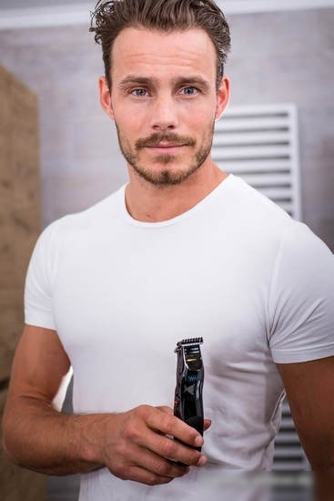 Триммер для бороды и усов Wahl Groomsman Rechargeable 9918-1416