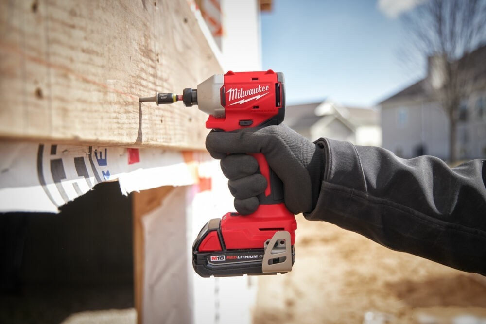 Винтоверт Milwaukee M18 M18BLIDR-0X 4933492842 (без АКБ, кейс)