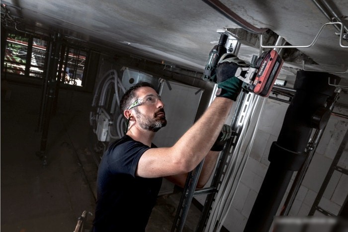 Ударный гайковерт Metabo SSW 18 LTX 300 BL 602395800 (с 2-мя АКБ, кейс)