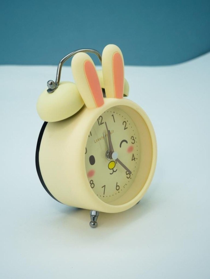 Настольные часы ILikeGift Cute rabbit 17138-01 (желтый)