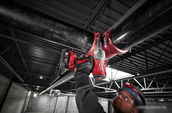 Гайковерт Milwaukee M18 ONEFHIWF12-502X 4933459727 (с 2-мя АКБ, кейс)