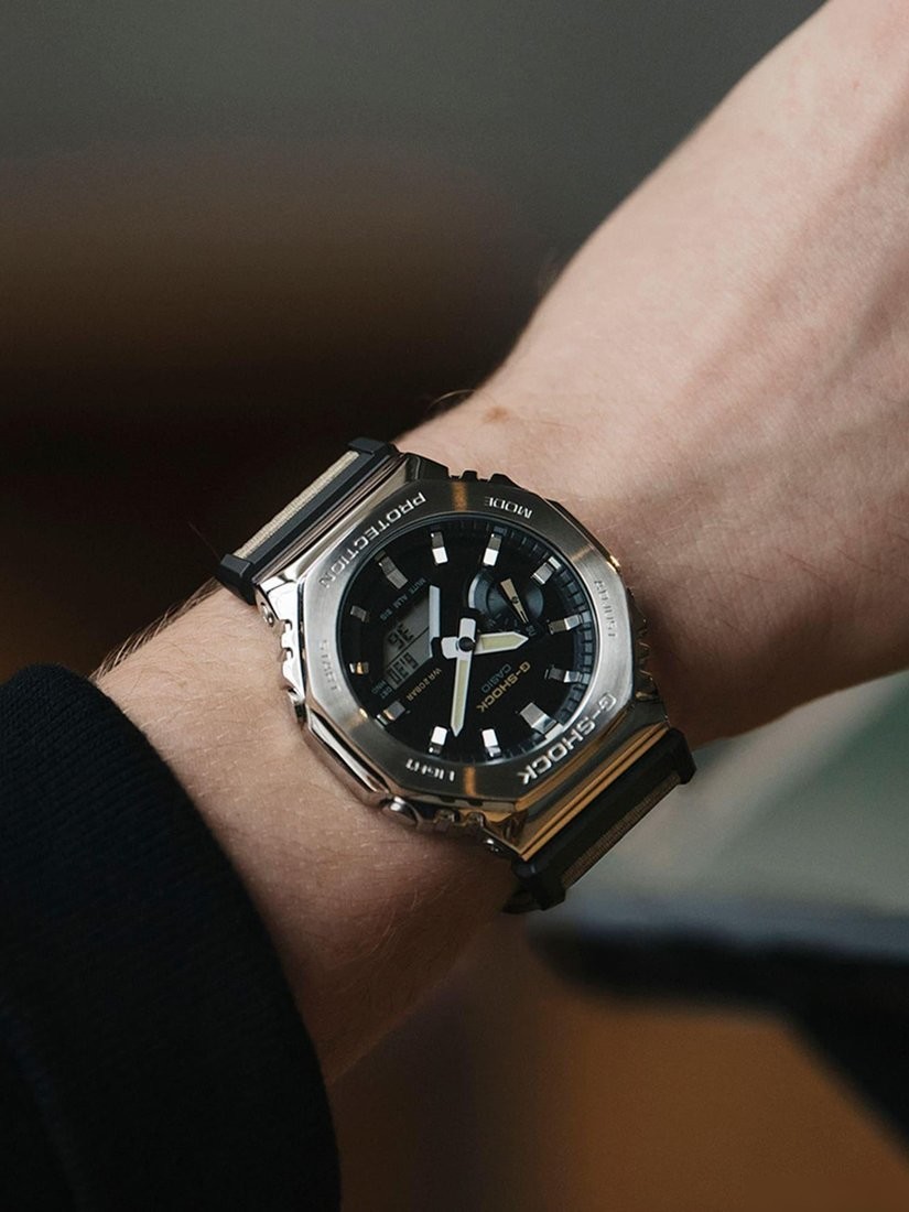 Наручные часы Casio G-Shock GM-2100C-5A