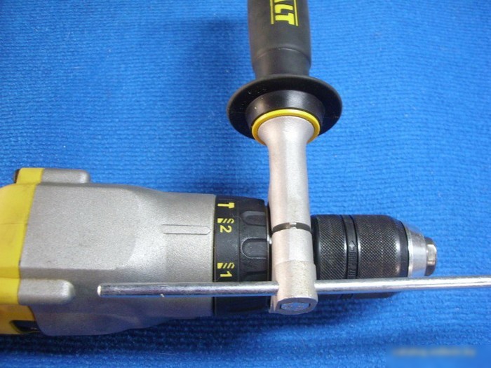 Ударная дрель DeWalt DWD522KS