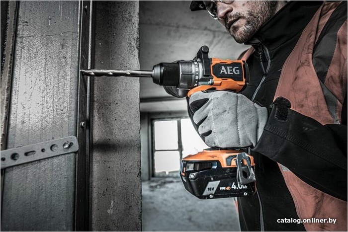 Дрель-шуруповерт AEG Powertools BS 18C3BL-402C 4935478936 (с 2-мя АКБ, кейс)