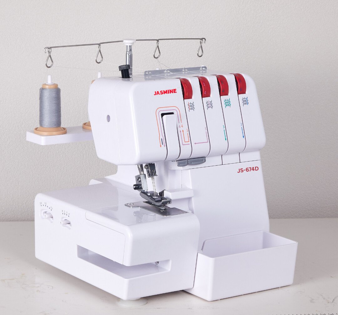 Оверлок Jasmine JS-674D