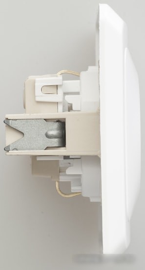 Розетка Schneider Electric Этюд PC16-004B