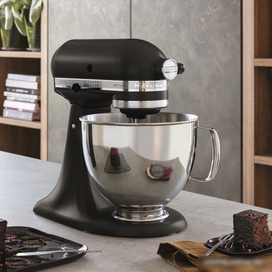 Кухонная машина KitchenAid 5KSM125EBM