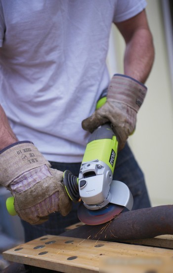 Угловая шлифмашина Ryobi R18AG-0