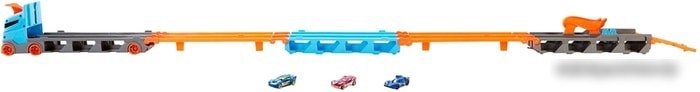 Игрушечный транспорт Hot Wheels Грузовик. Скоростная автотрасса GVG37