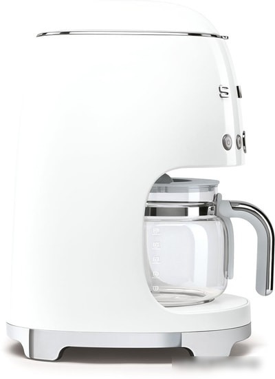 Капельная кофеварка Smeg DCF02WHEU