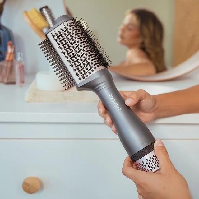 Фен-щетка Cecotec CeramicCare Unique Triangle 3503