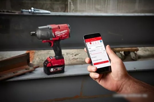 Ударный гайковерт Milwaukee M18 ONEFHIWF34-0X Fuel 4933459729 (без АКБ, кейс)