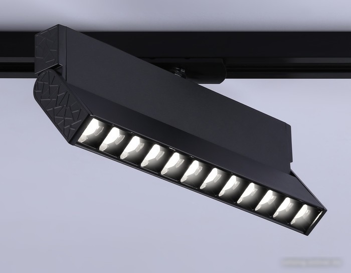 Трековый светильник Ambrella GL6819 BK (черный)