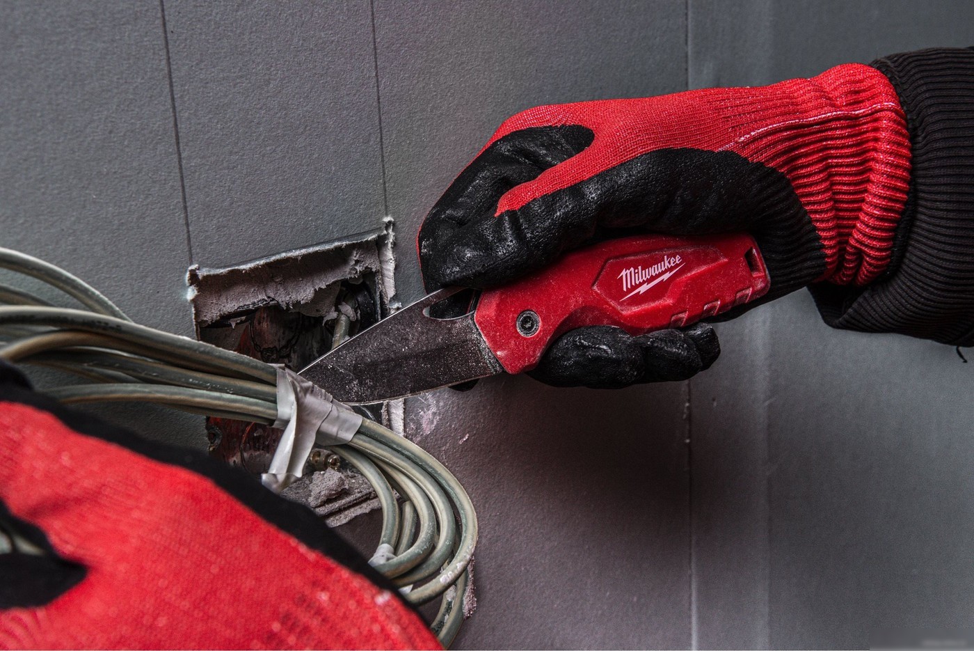 Нож строительный Milwaukee 4932478559