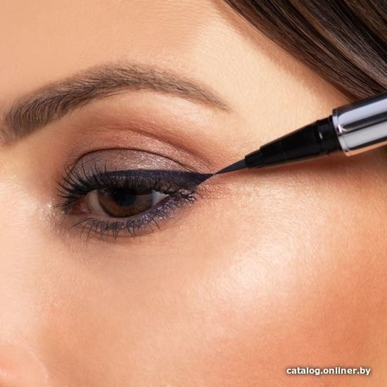 Подводка жидкая Artdeco High Precision Liquid Liner 240.01 0.55 мл