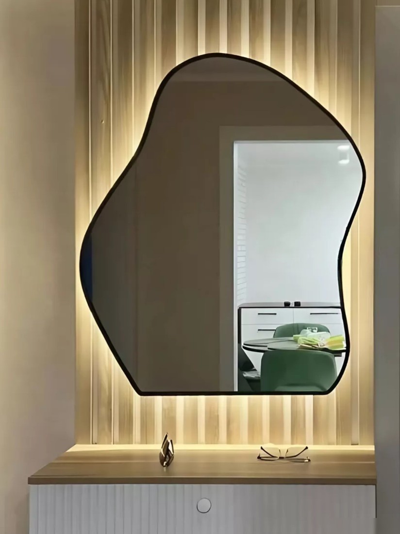 Зеркало eMZe 76x92 LED.CLOUD.UV.76.92.CHE.4K (черный с УФ-окантовкой и подсветкой)