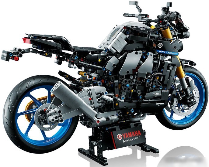 Конструктор LEGO Technic 42159 Yamaha MT-10 SP