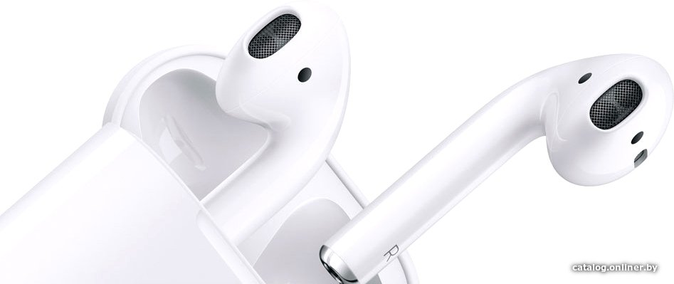 Наушники Apple AirPods 2 в зарядном футляре