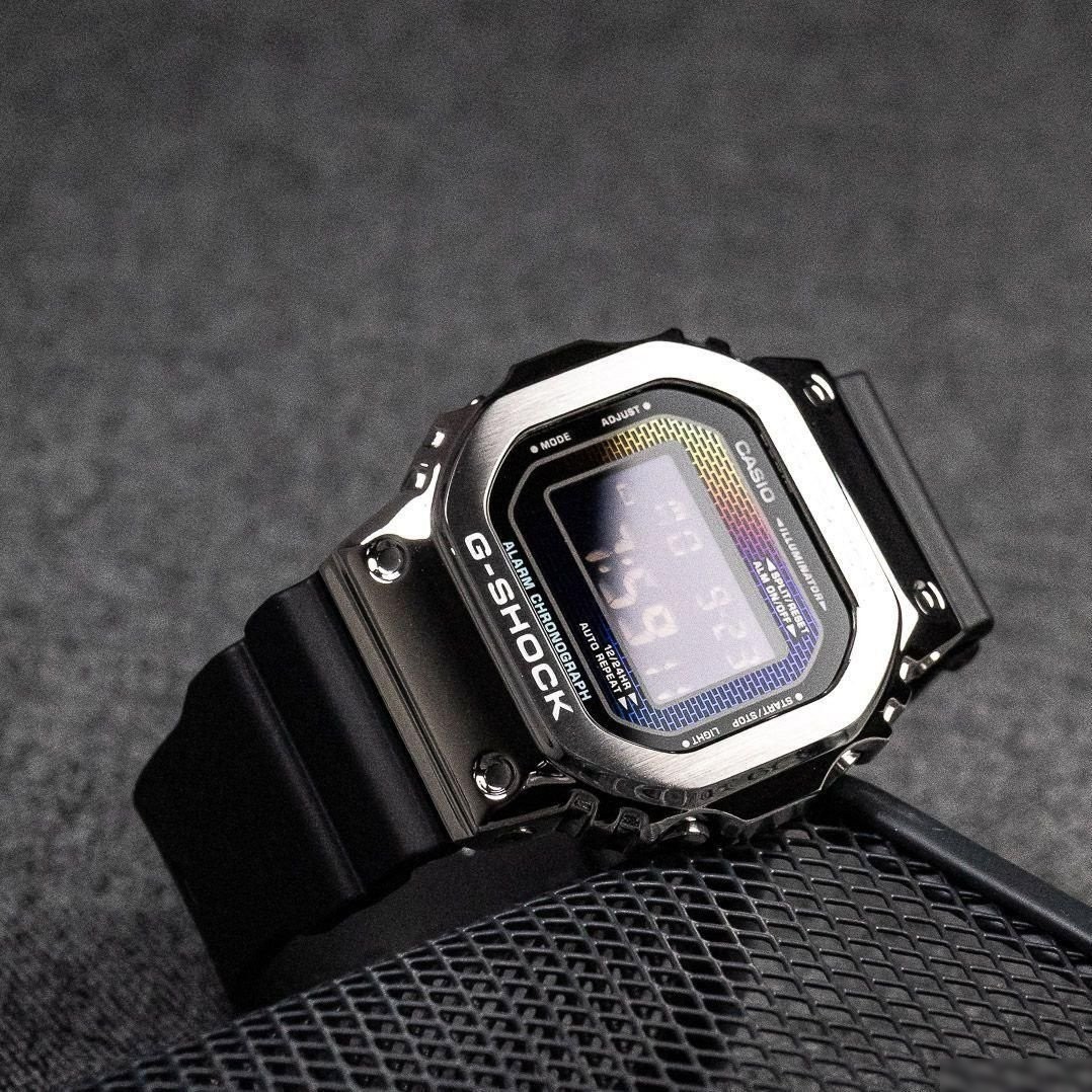 Наручные часы Casio GM-5600RW-1E