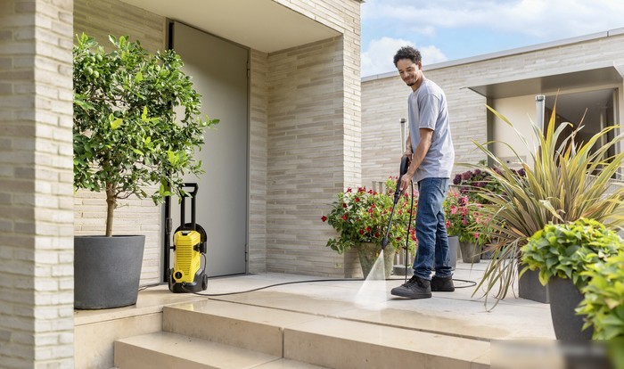 Мойка высокого давления Karcher K 3 Premium 1.676-370.0