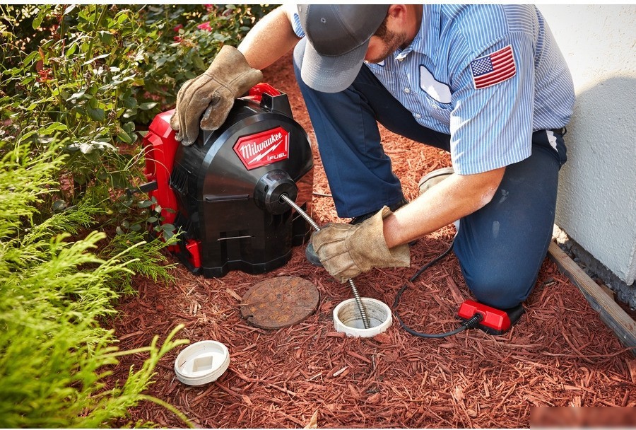 Прочистная машинка Milwaukee M18 FUEL M18FFSDC10-0 4933459707 (без АКБ)