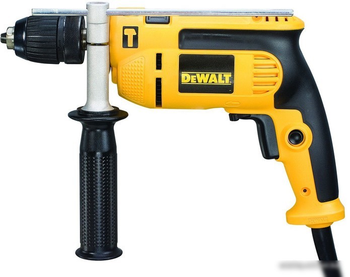 Ударная дрель DeWalt DWD024S