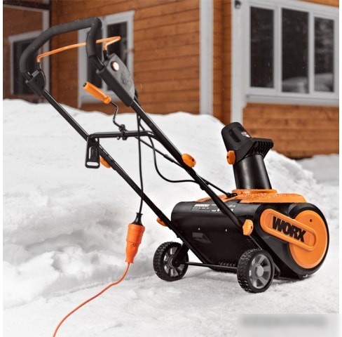 Снегоуборщик Worx WG450E