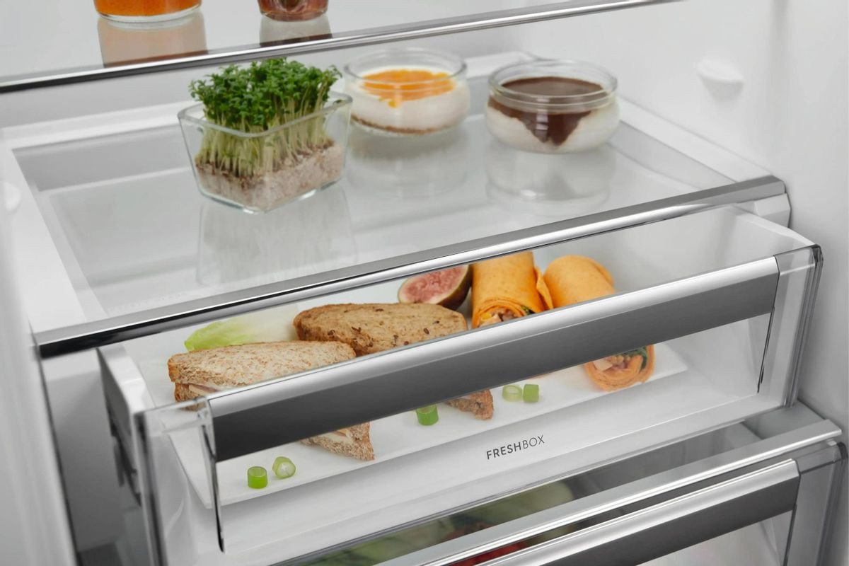 Холодильник Electrolux TwinTech 600 LNS9TE19S