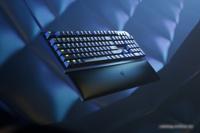 Клавиатура Razer Huntsman V2 (Purple Switch, нет кириллицы)