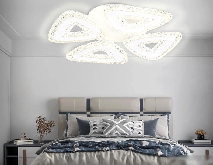 Припотолочная люстра Ambrella light FA FA4019