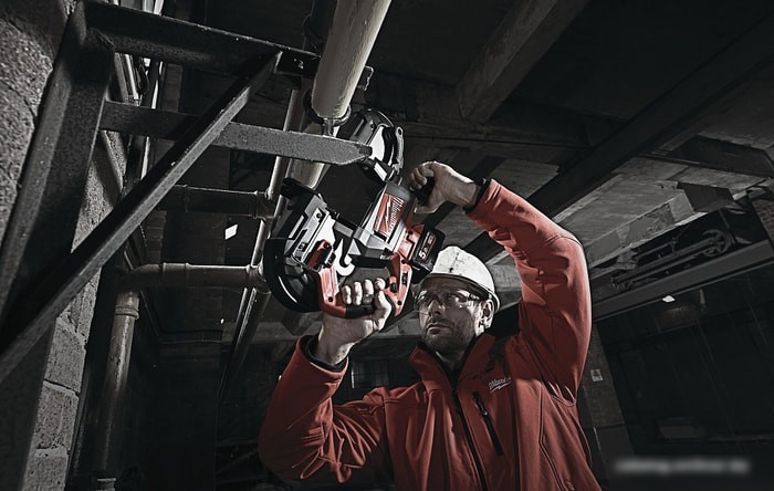 Ленточная пила Milwaukee M18 CBS125-0 4933447150 (без АКБ)